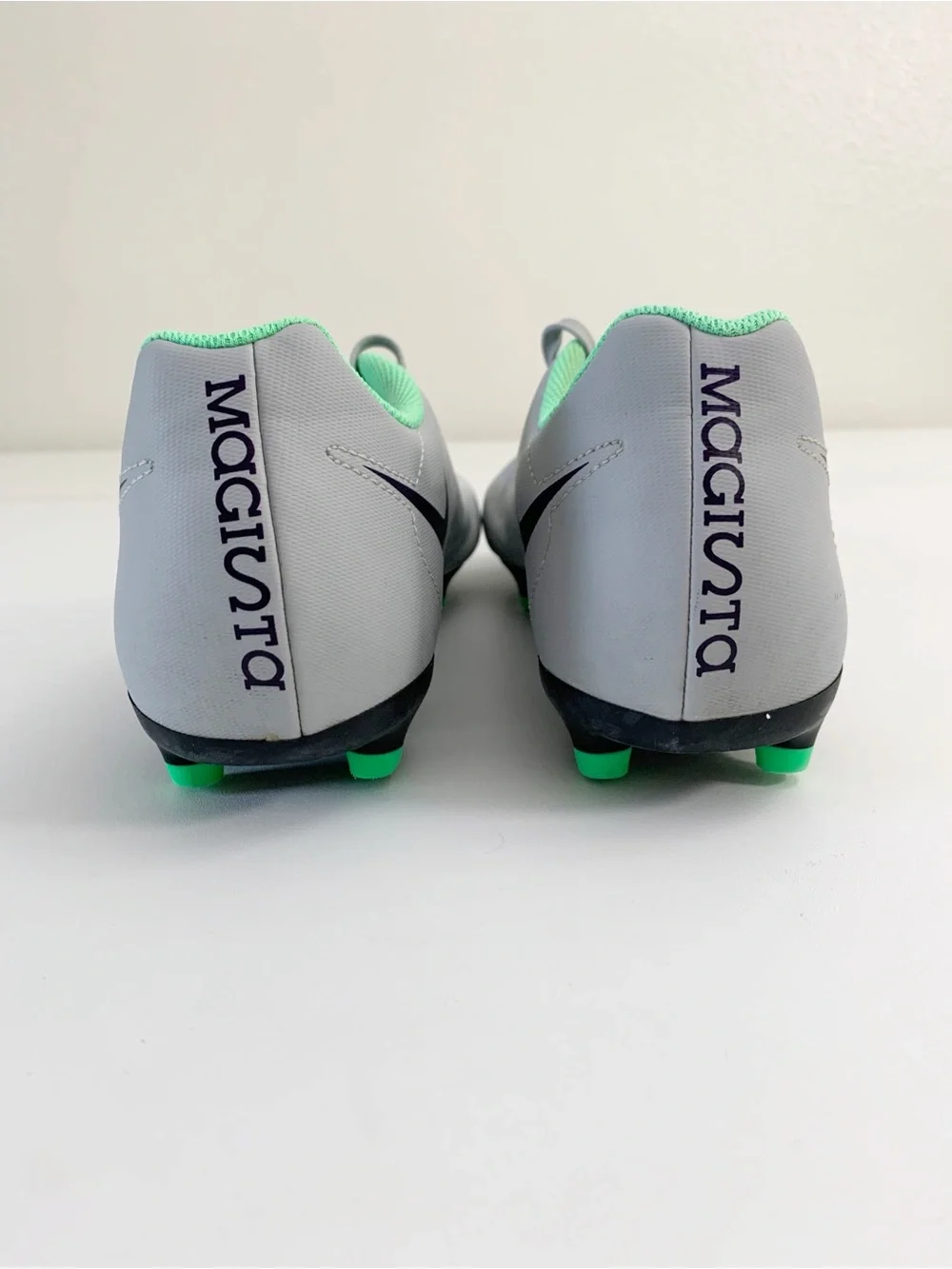 Nike Magista Women's Gray Soccer Cleats ~ 8